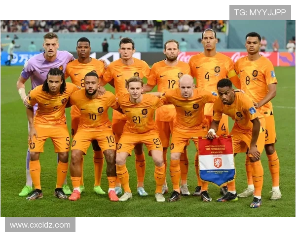 库普梅纳斯因伤递补昆滕廷贝尔入选荷兰国家队征战国际赛事 库普梅纳斯因伤递补昆滕廷贝尔入选荷兰国家队征战国际赛事